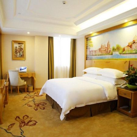 Vienna International Hotel Meizhou Spindle Bridge Branch Zewnętrze zdjęcie
